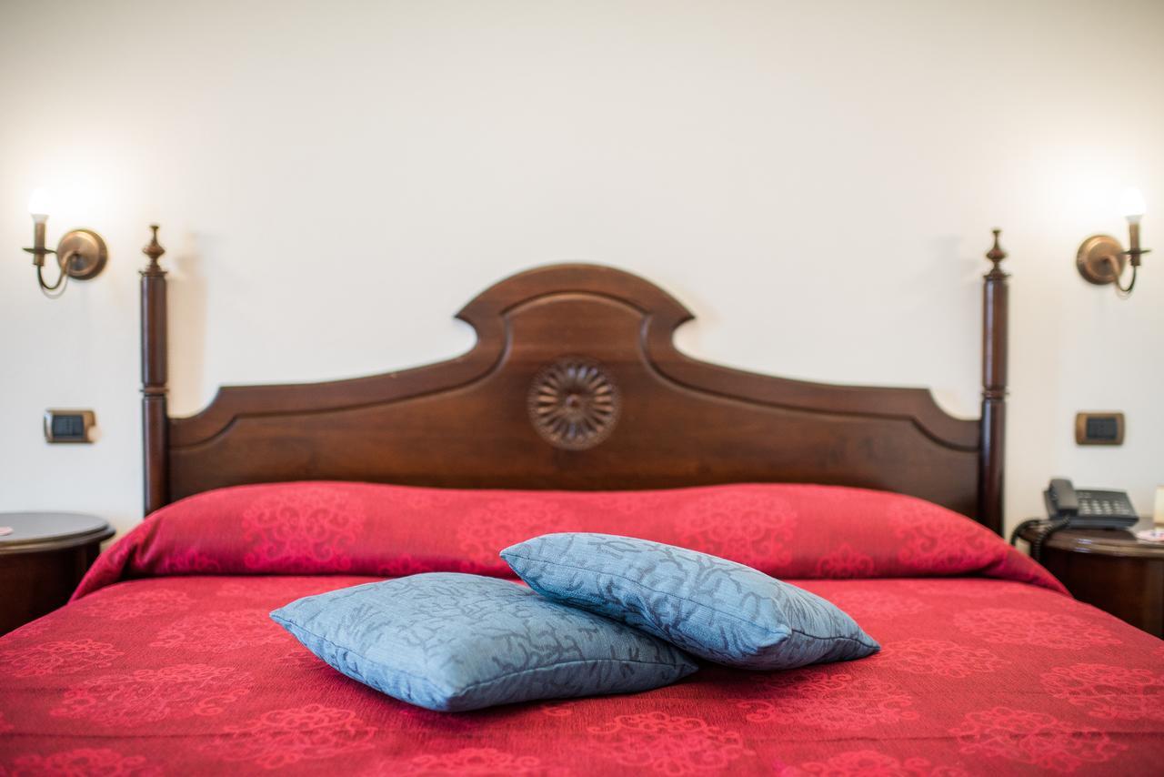 Hotel Lido Degli Spagnoli Wellness & Spa Portoscuso Ngoại thất bức ảnh